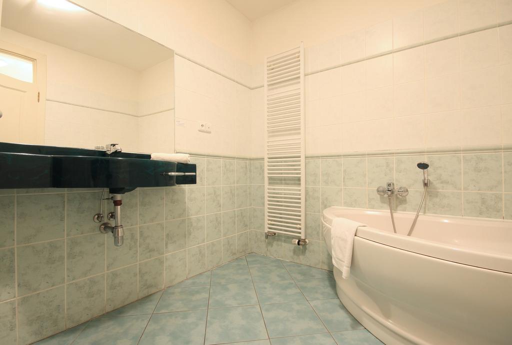 Quadrio Bedroom Apartment Prague