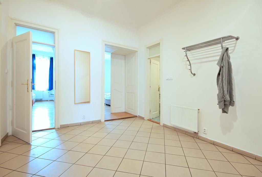Quadrio Bedroom Prague